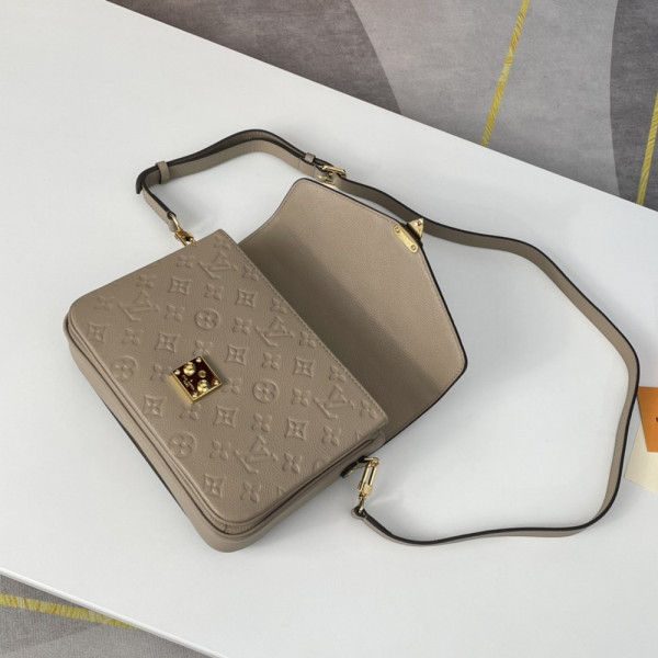 l**is V*t*n pochette mÉtis