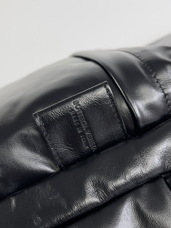 Bo*te*ga ve*ne*ta backpack