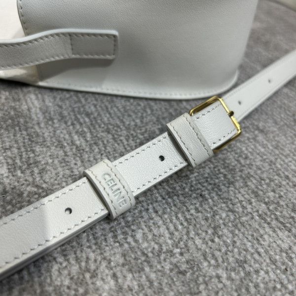 Ce**e teen besace triomphe