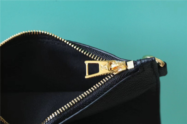 l**is V*t*n sac sport