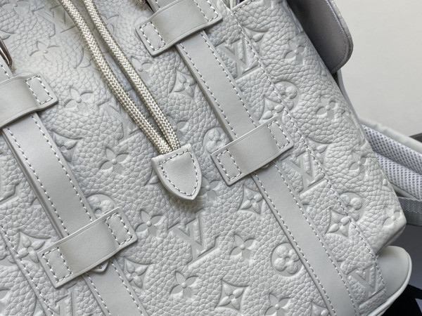 l**is V*t*n christopher pm