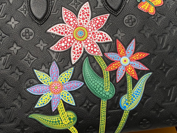 l**is V*t*n x yk onthego mm