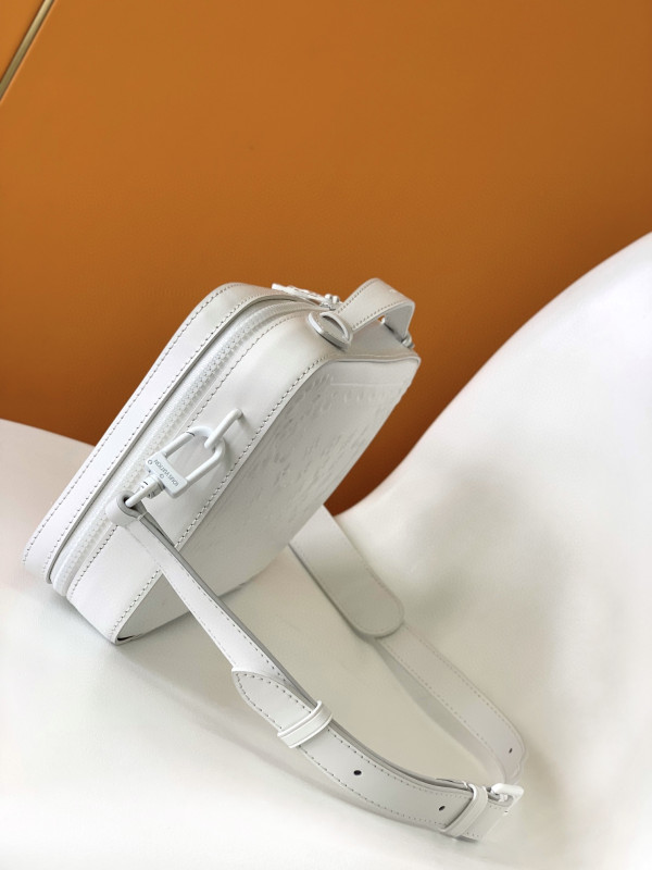 l**is V*t*n mini soft trunk