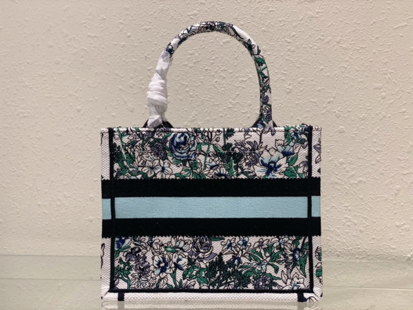 small D*or book tote