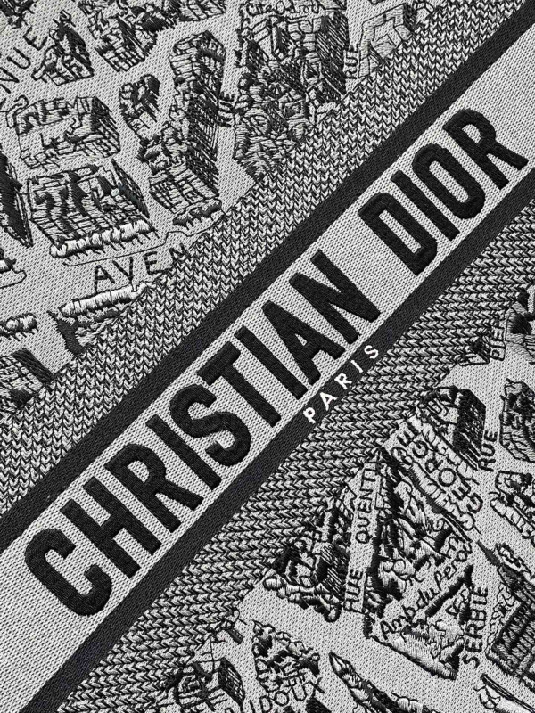 large D*or book tote