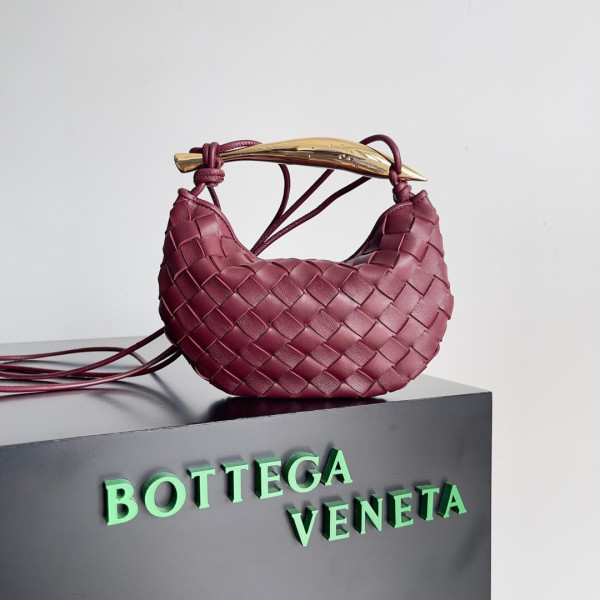 Bo*te*ga ve*ne*ta mini sardine top handle bag