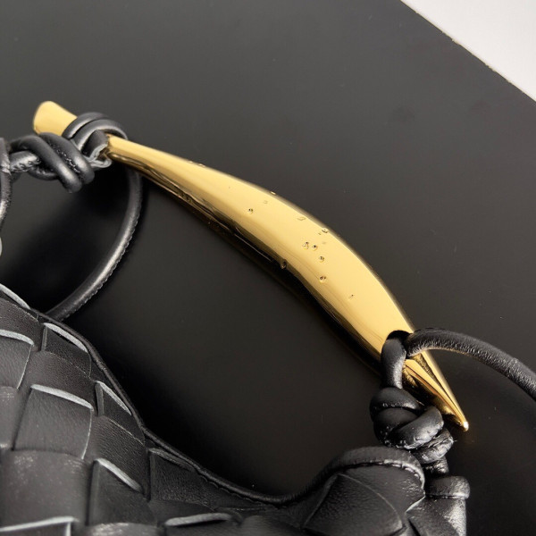 Bo*te*ga ve*ne*ta mini sardine top handle bag