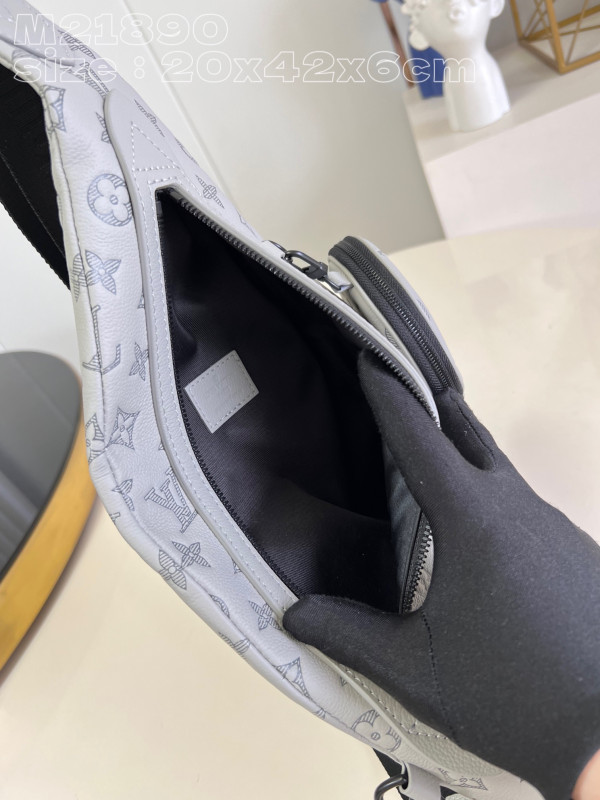 l**is V*t*n duo slingbag-20*42*6cm