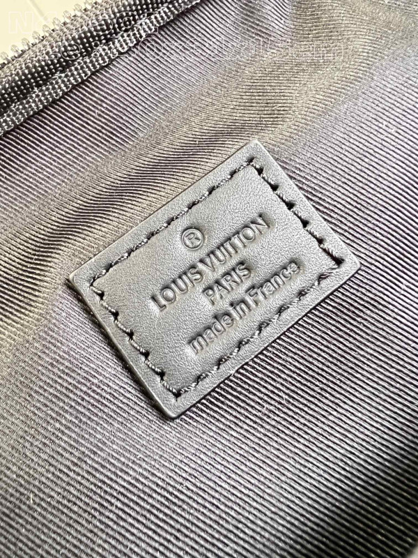 l**is V*t*n avenue backpack