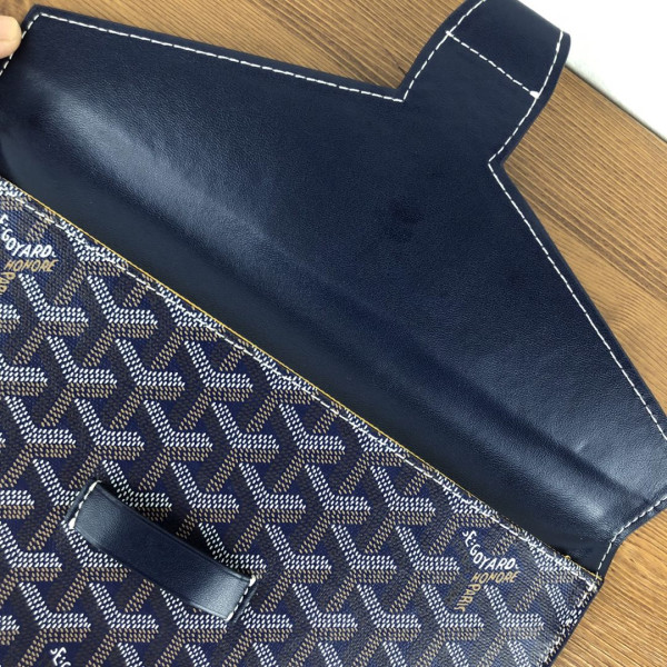 Go*ard commando envelope clutch