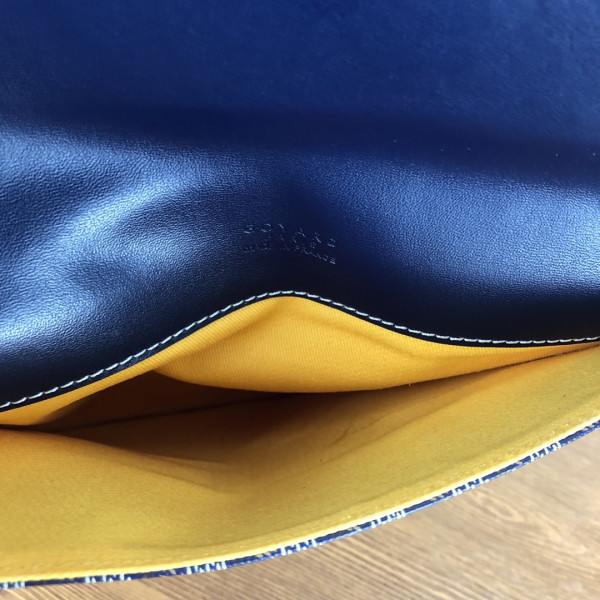 Go*ard commando envelope clutch