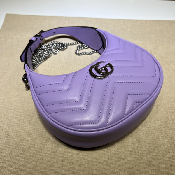 G*u*i gg marmont half-moon-shaped mini bag