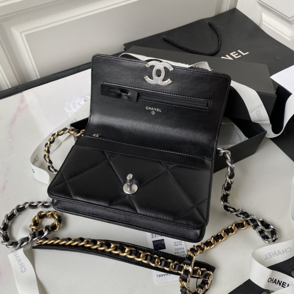 CL 19 WALLET ON CHAIN