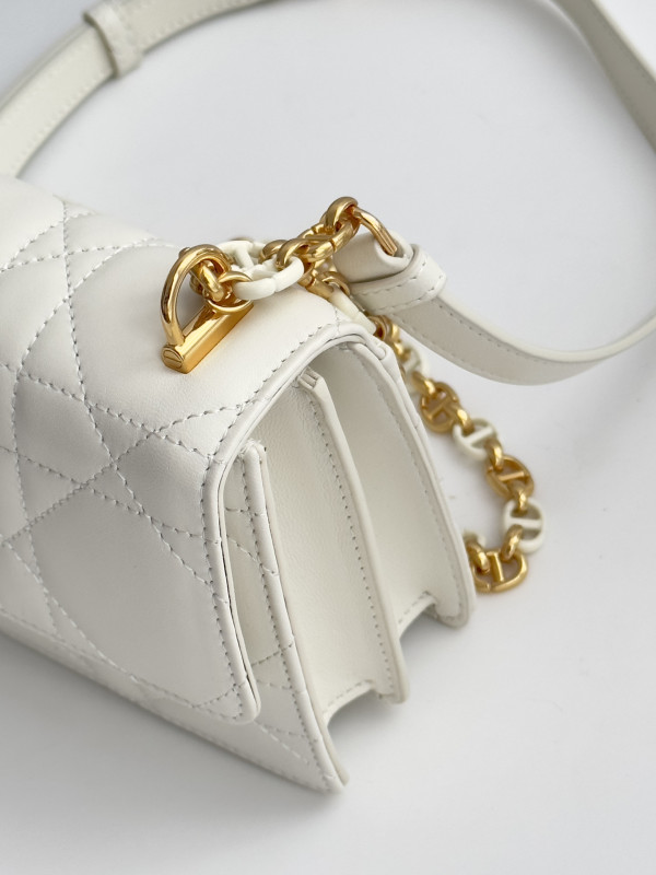 D*or miss caro mini bag