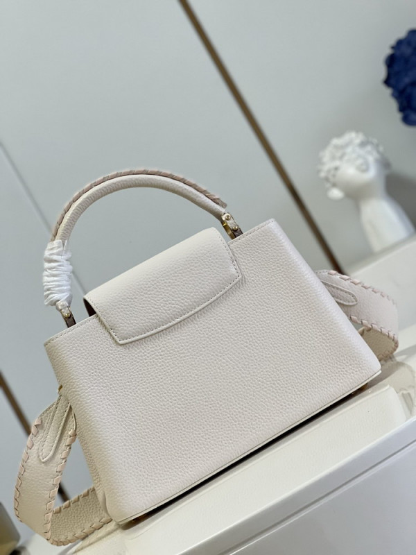 l**is V*t*n capucines mm