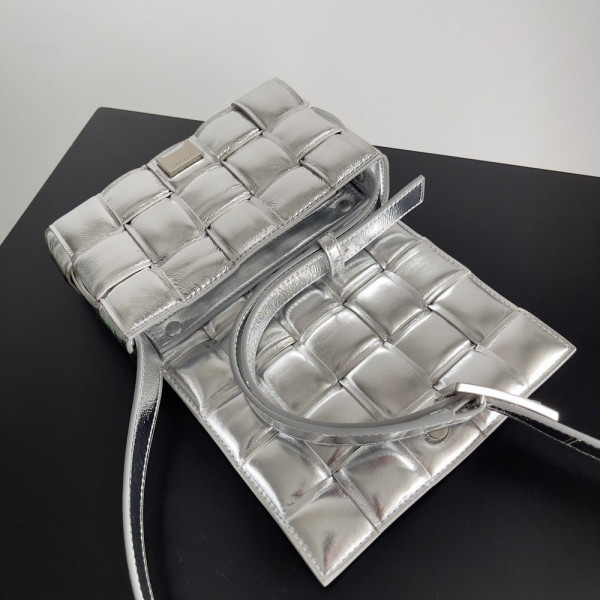 Bo*te*ga ve*ne*ta cassette