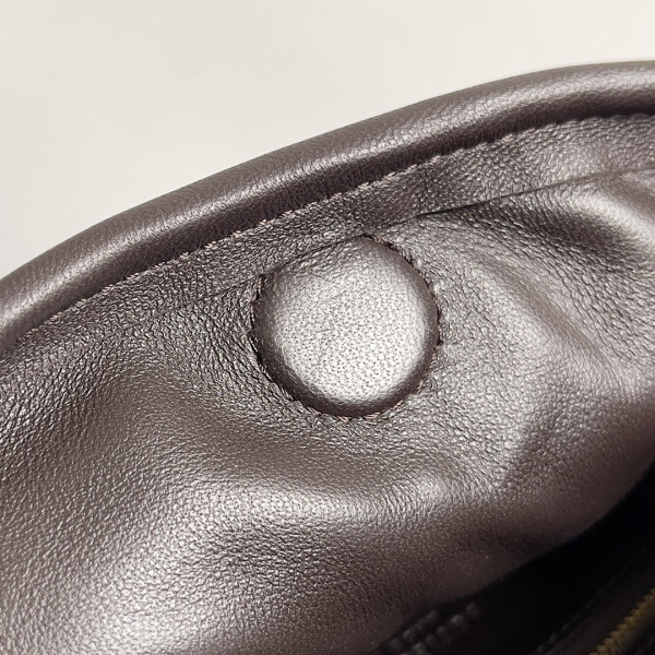 Bo*te*ga ve*ne*ta medium hop