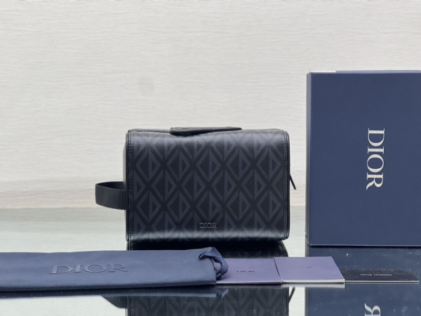 D*or lingot toiletry bag