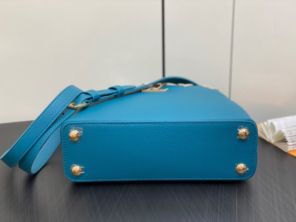 l**is V*t*n capucines mm