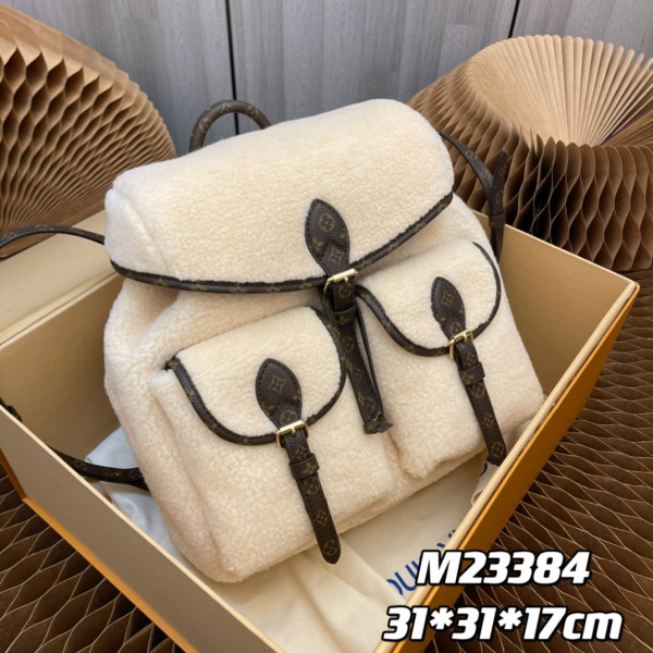 l**is V*t*n ski backpack