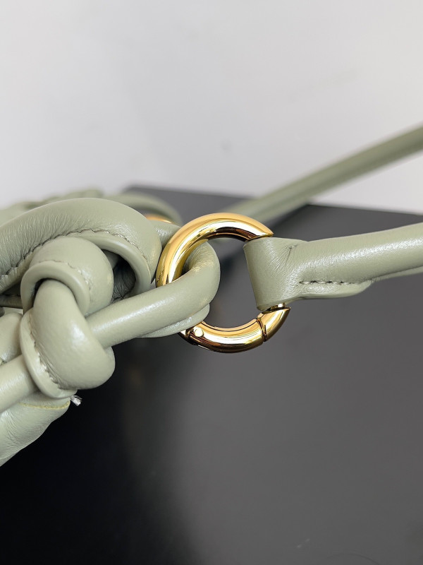 Bo*te*ga ve*ne*ta small gemelli