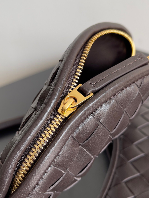 Bo*te*ga ve*ne*ta small gemelli