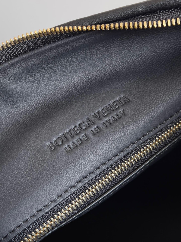 Bo*te*ga ve*ne*ta medium gemelli