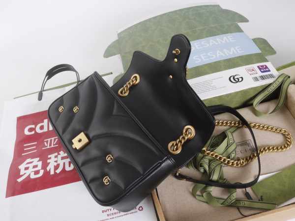 G*u*i gg marmont mini shoulder bag