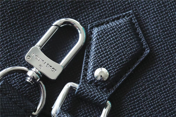 l**is V*t*n slim nv briefcase