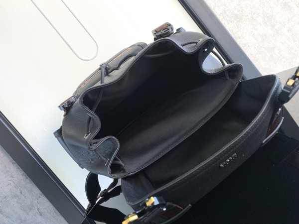 D*or large D*or hit the road backpack