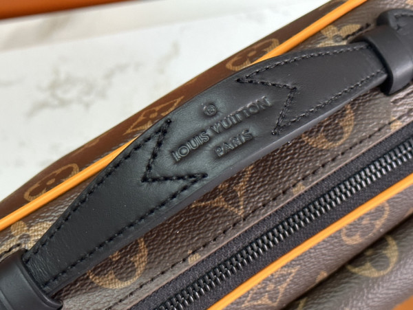 l**is V*t*n s lock messenger