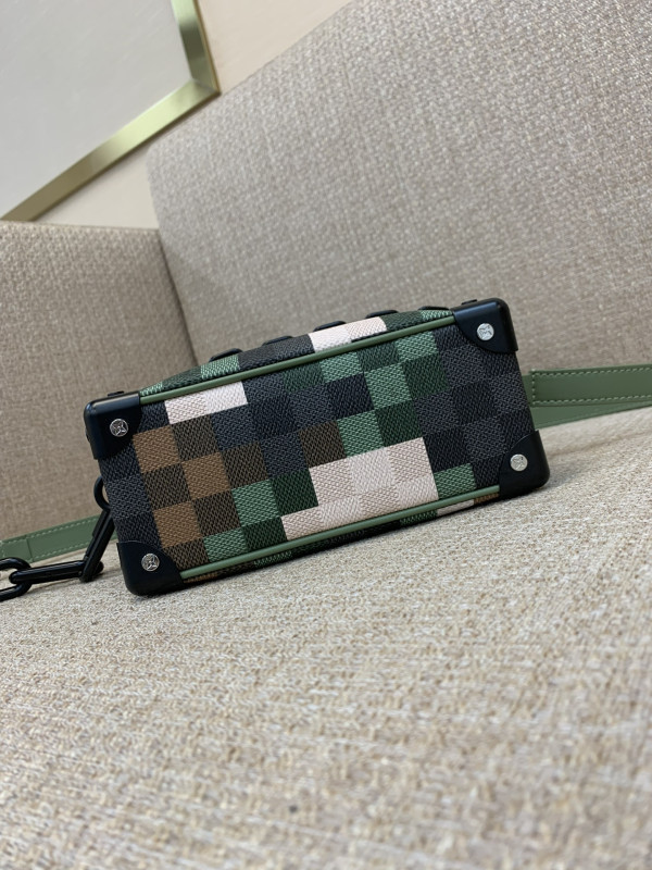 l**is V*t*n mini soft trunk