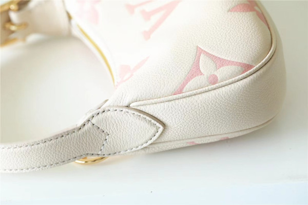 l**is V*t*n mini moon