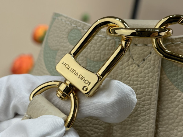 l**is V*t*n nÉonoÉ bb