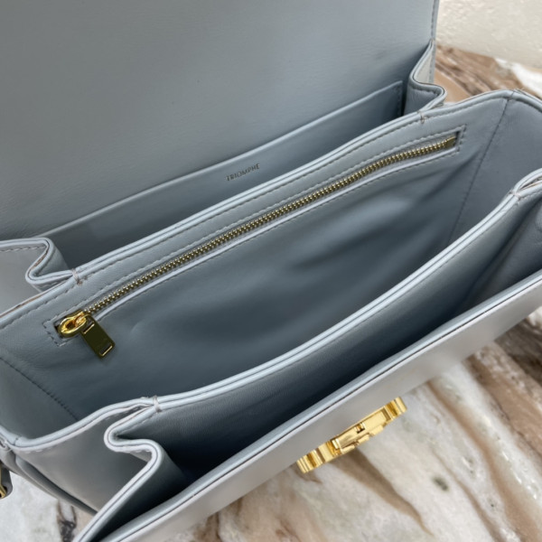 Ce**e teen triomphe bag