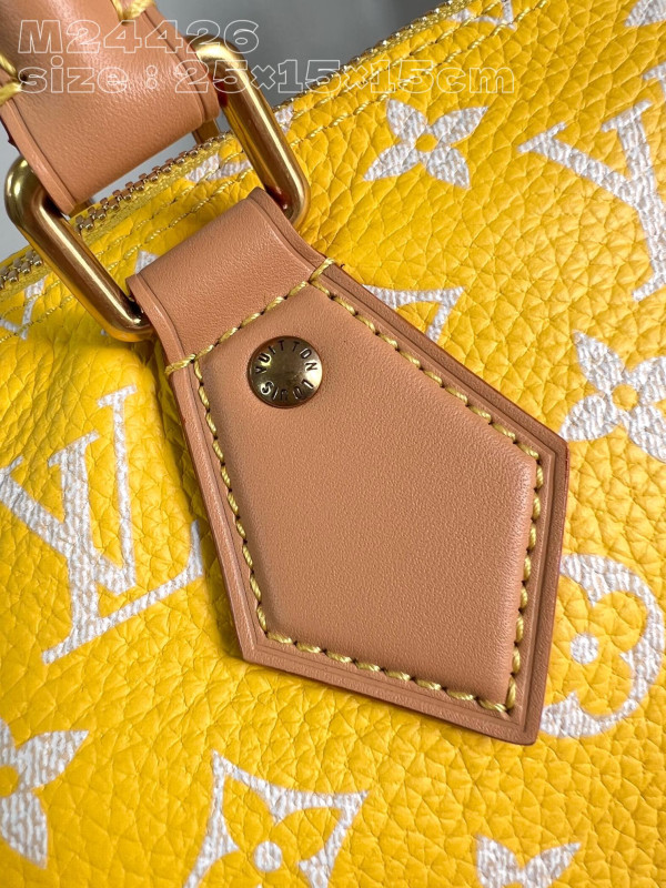 l**is V*t*n speedy p9 bandoulière 25