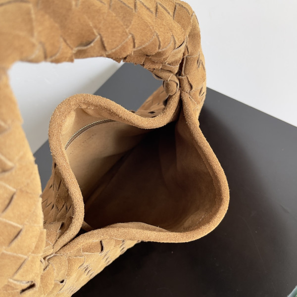 Bo*te*ga ve*ne*ta medium hop