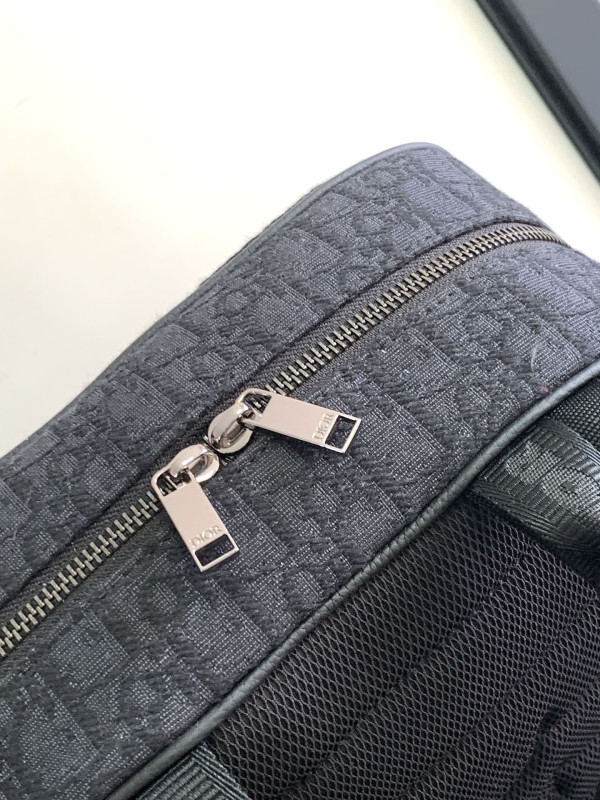 D*or safari backpack