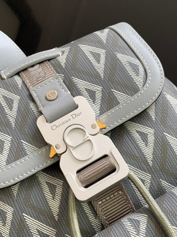 D*or hit the road sling bag