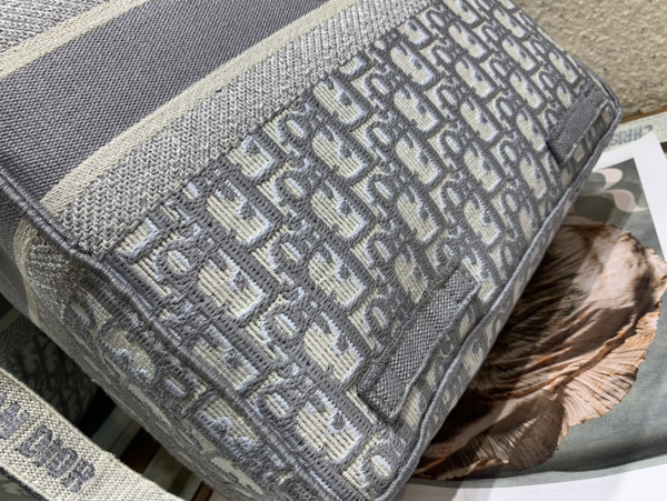 D*or oblique D*orcamp messenger bag