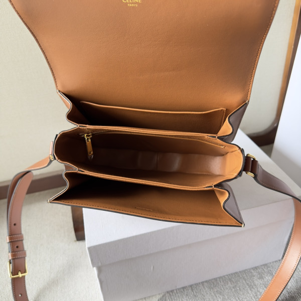 Ce**e teen triomphe bag