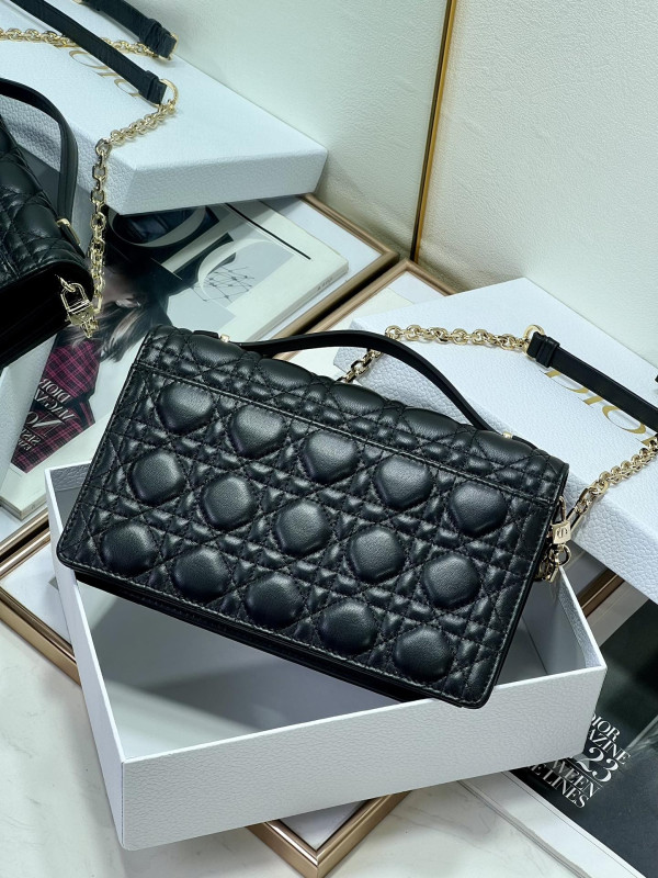 lady D*or-24*14*7.5cm