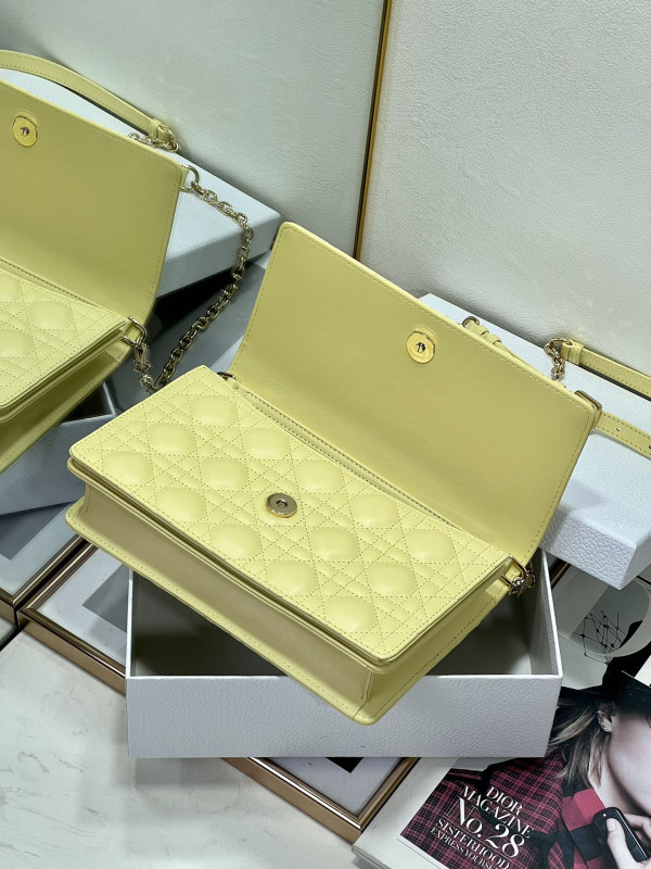 lady D*or-24*14*7.5cm