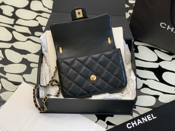 CL FLAP BAG 20CM