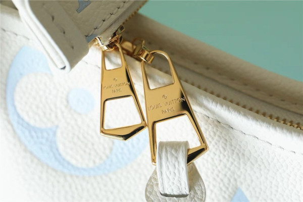 l**is V*t*n carryall pm