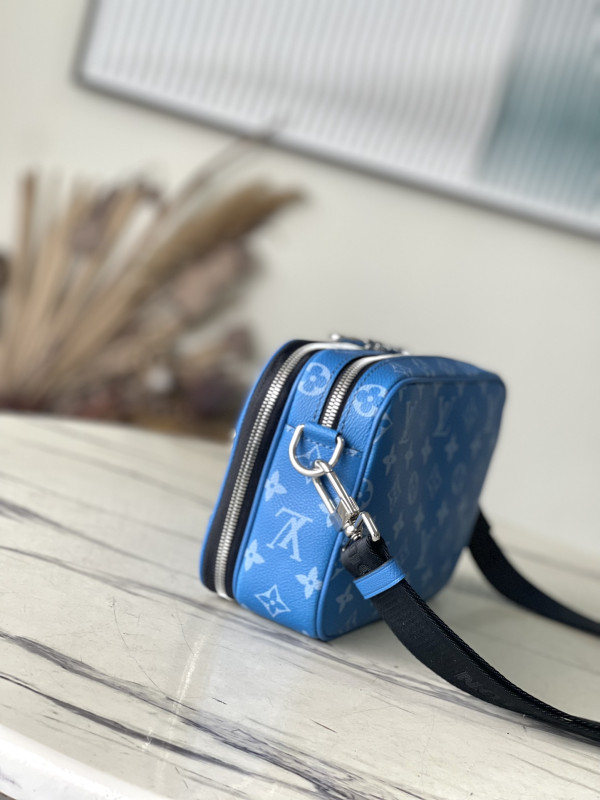 l**is V*t*n nano alpha-24*16*8 cm