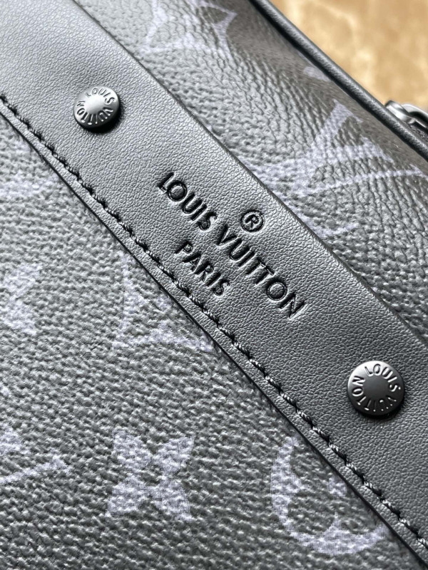 l**is V*t*n nano alpha-11.0*18.5*6.5cm