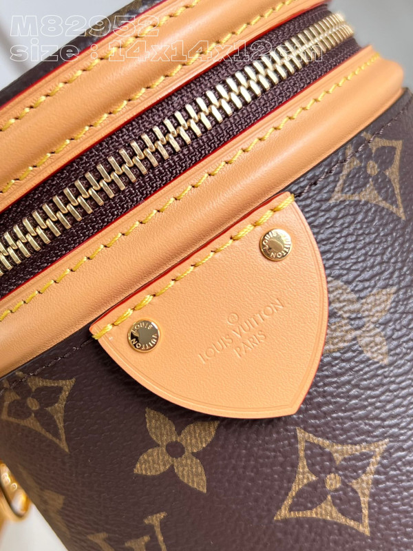 l**is V*t*n nano cannes -14.5 x 14 x 12cm