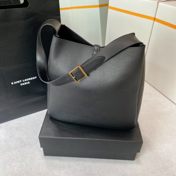 YSL LE 5 À 7 SOFT HOBO BAG - 30x31x13cm