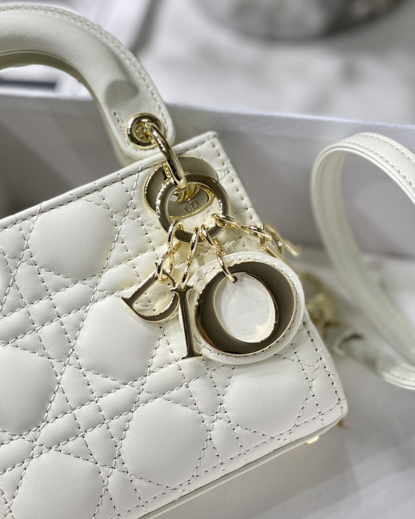 lady D*or micro-12*10*5cm